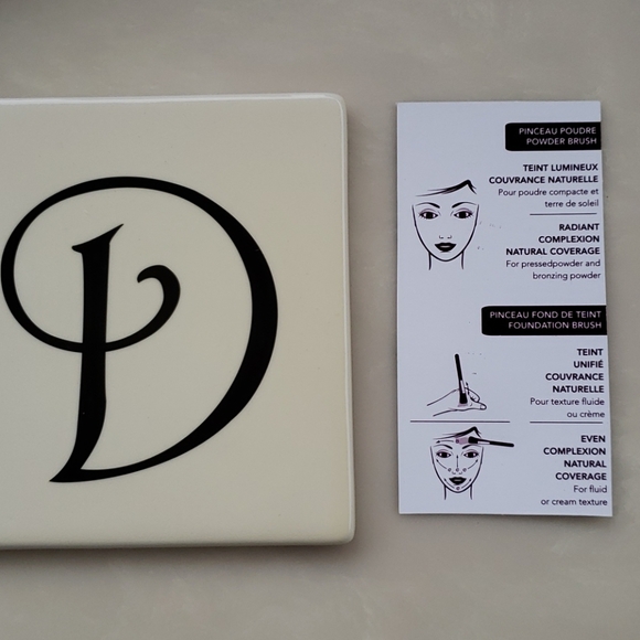 Yves Rocher Makeup Brush 5 Piece Bundle w/ Travel Case NWT - Picture 5 of 7